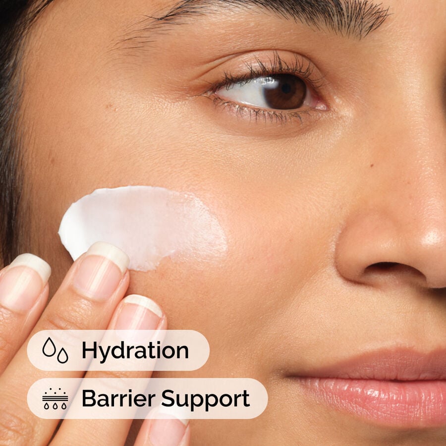 natural-moisturizing-factors-ha-j5 ord-natural-moisturizing-factors-ha-model-application-with-benefits.jpg