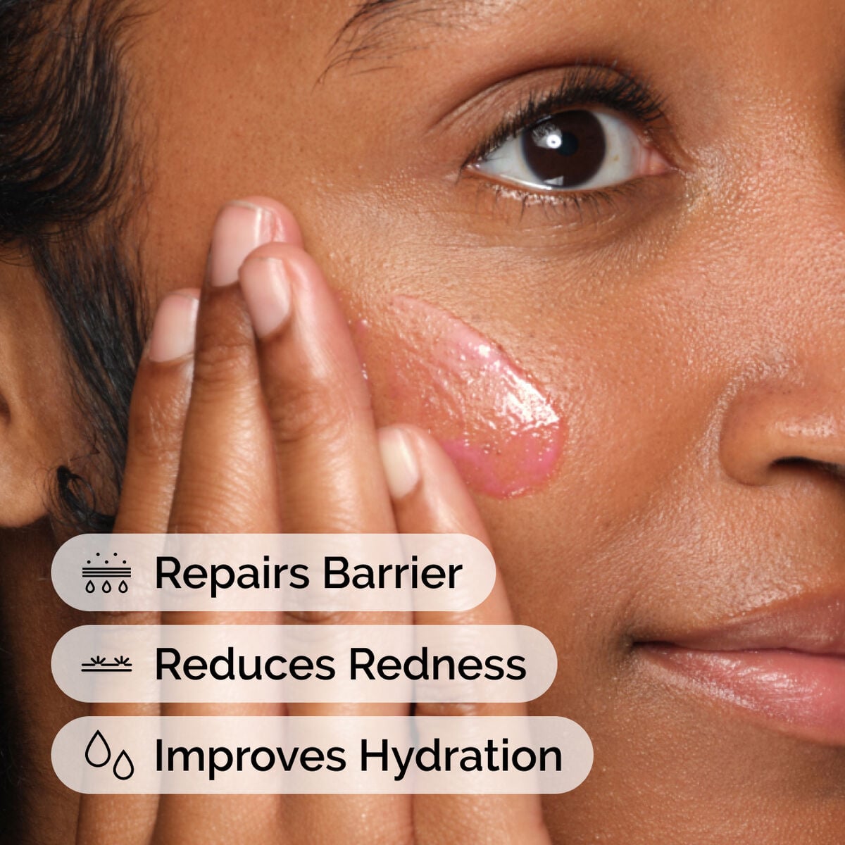soothing-and-barrier-support-serum-set-y5 ord-soothing-barrier-support-serum-model-application-with-benefits.jpg